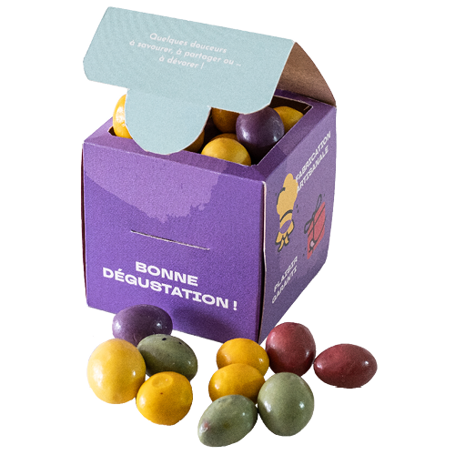 Cacahuètes chocolatées dans cube kraft personnalisé, Thierry Court